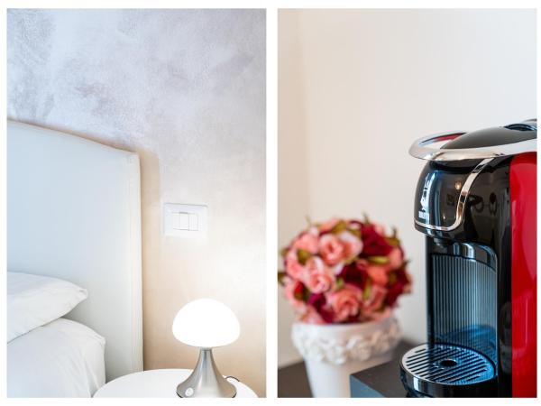 MARCANTONIO ROOM Ampia camera con bagno privato e self check in : photo 4 de la chambre chambre double avec salle de bains privative