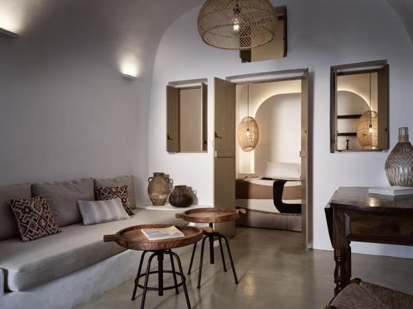 Esperas : photo 5 de la chambre suite supérieure avec petite piscine et vue sur coucher de soleil