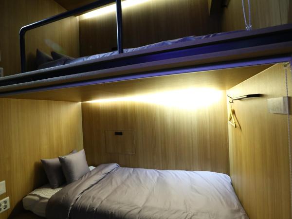 Philstay Ehwa Boutique - Female Only : photo 7 de la chambre lit dans dortoir pour femmes de 2 lits