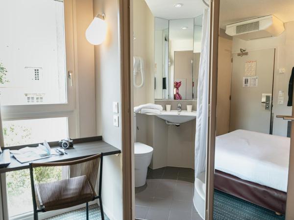 Kyriad Metz Centre - Restaurant Moze : photo 4 de la chambre chambre double