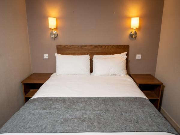 Wellington Hotel by Greene King Inns : photo 2 de la chambre chambre double