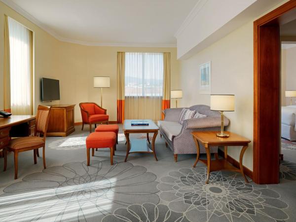 Sheraton Zagreb Hotel : photo 2 de la chambre suite exécutive 1 chambre avec 1 lit queen-size