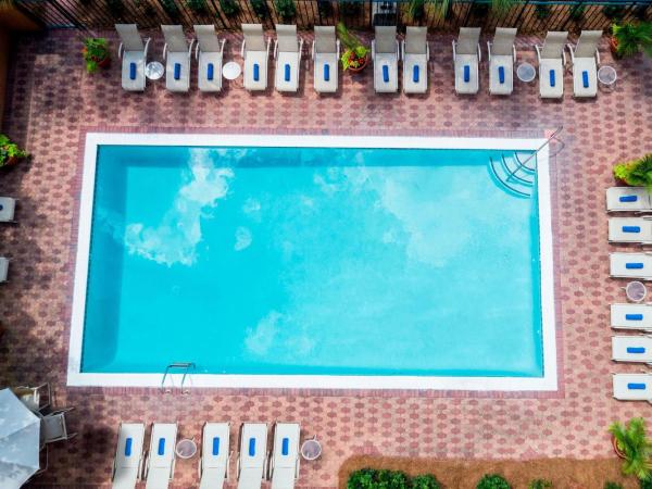 Marriott Savannah Riverfront : photo 9 de la chambre chambre lit king-size