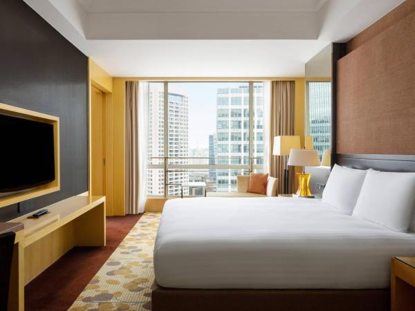 Courtyard by Marriott Shanghai Central : photo 2 de la chambre suite exécutive avec accès au salon