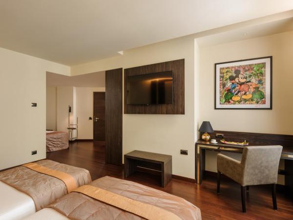 Hotel The Square Milano Duomo - Preferred Hotels & Resorts : photo 2 de la chambre chambre triple deluxe