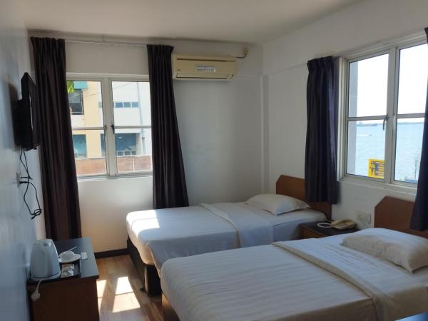 Marine Bay Hotel : photo 1 de la chambre chambre lits jumeaux deluxe - vue sur mer