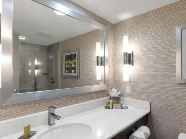 DoubleTree by Hilton Hotel Jacksonville Airport : photo 5 de la chambre suite studio de luxe avec lit king-size