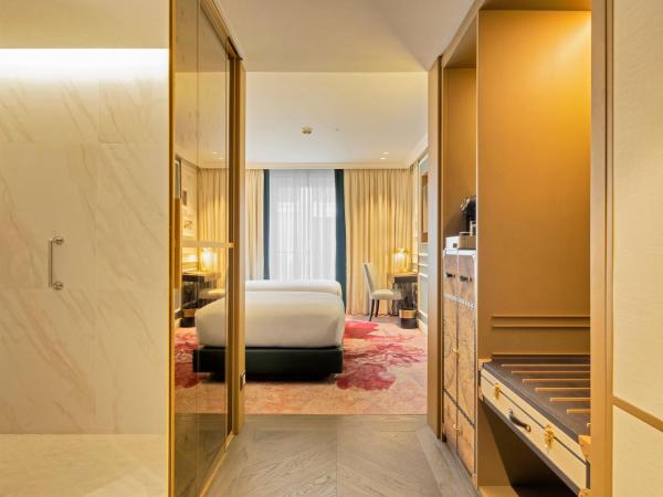 The Emerald House Lisbon - Curio Collection By Hilton : photo 4 de la chambre chambre lits jumeaux deluxe