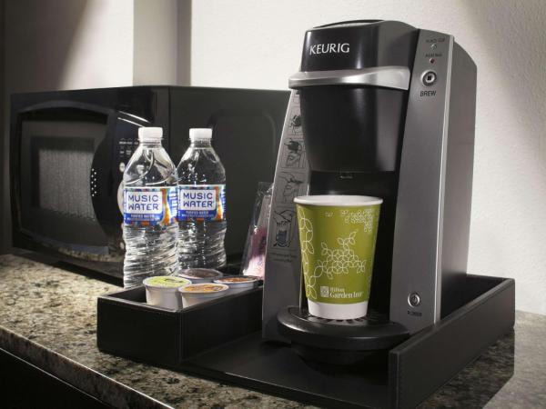 Hilton Garden Inn Austin Downtown-Convention Center : photo 8 de la chambre chambre lit king-size