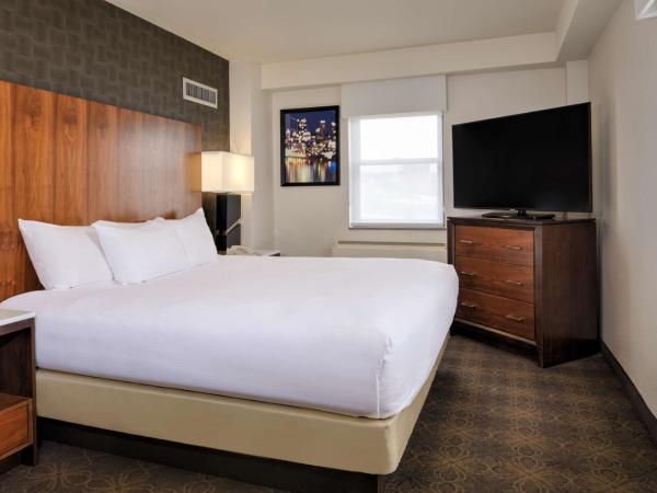 DoubleTree by Hilton Hotel & Suites Pittsburgh Downtown : photo 2 de la chambre suite 2 chambres