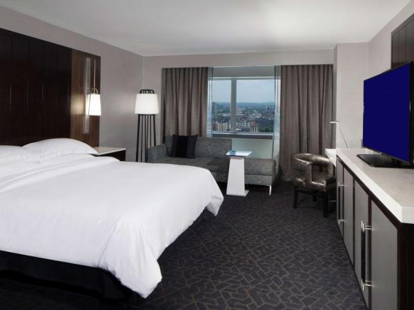 Hilton Boston Back Bay : photo 1 de la chambre chambre lit king-size
