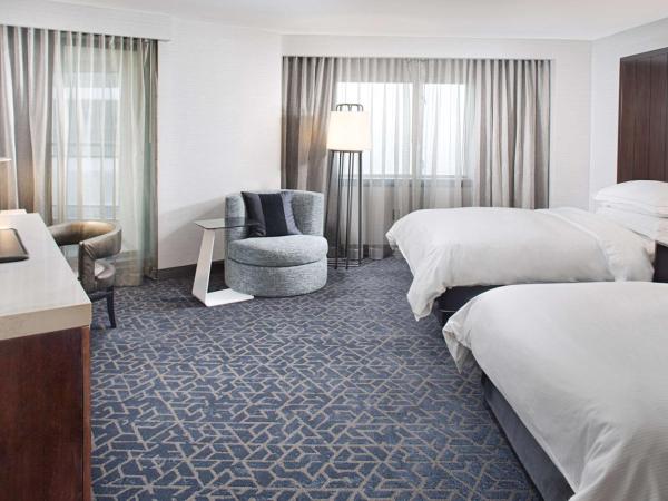 Hilton Boston Back Bay : photo 2 de la chambre chambre d'angle avec 2 lits doubles