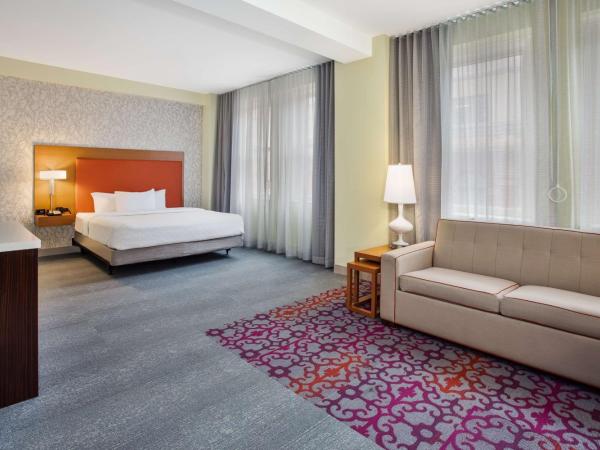 Home2 Suites by Hilton San Antonio Downtown - Riverwalk, TX : photo 1 de la chambre studio lit king-size - accessible aux personnes à mobilité réduite et adapté aux personnes malentendantes - non-fumeurs