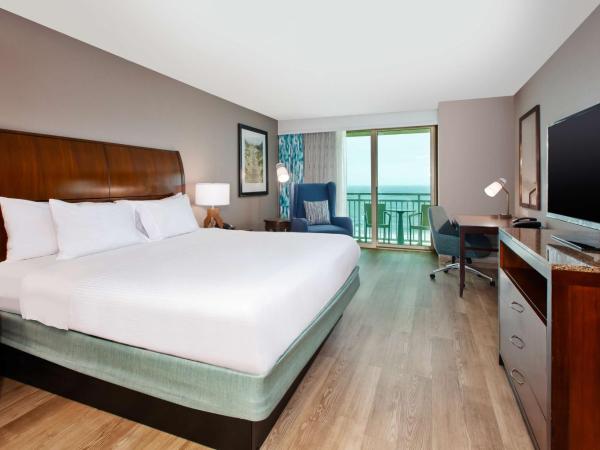 Hilton Garden Inn Virginia Beach Oceanfront : photo 1 de la chambre chambre lit king-size - vue sur l'océan