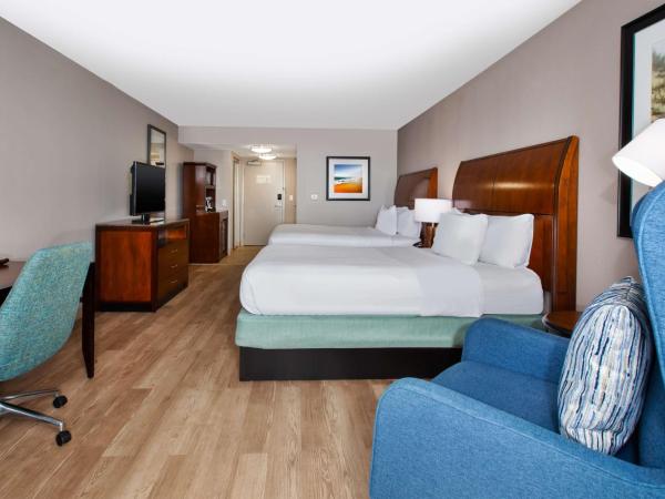 Hilton Garden Inn Virginia Beach Oceanfront : photo 2 de la chambre queen room with two queen beds and ocean front - sundeck level