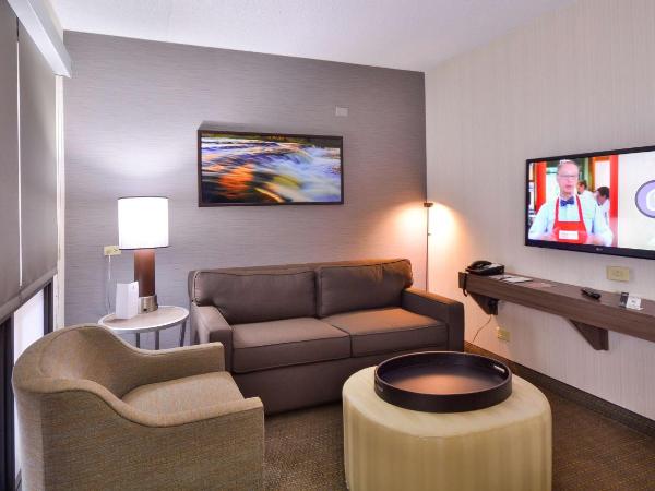 Embassy Suites by Hilton Denver Central Park : photo 3 de la chambre suite avec 2 lits doubles - non-fumeurs