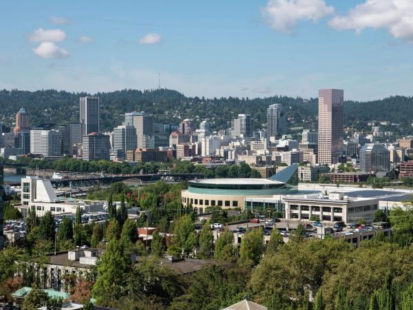 DoubleTree by Hilton Portland : photo 10 de la chambre suite 2 chambres lit king-size avec balcon