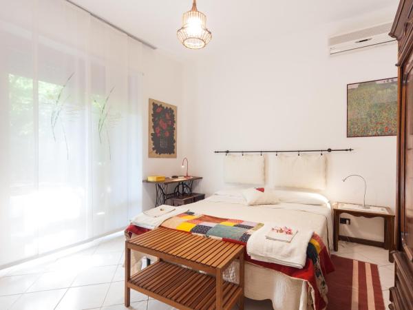 Al Quadrifoglio Bed & Breakfast : photo 1 de la chambre chambre double avec salle de bains privative