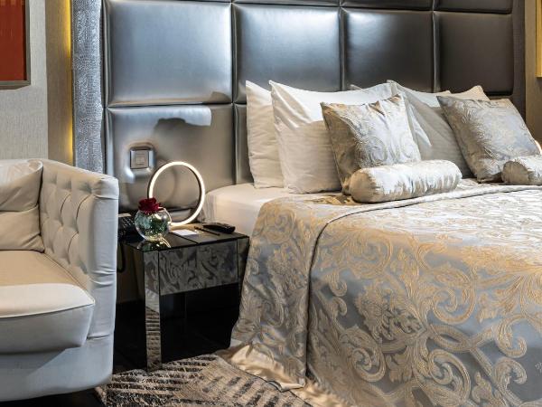 Hotel 9 : photo 2 de la chambre grande chambre de luxe lit king-size