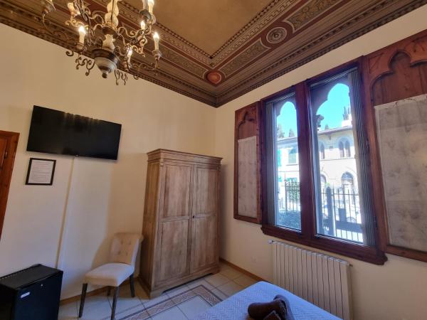 B&B Firenze 400 : photo 5 de la chambre chambre quadruple