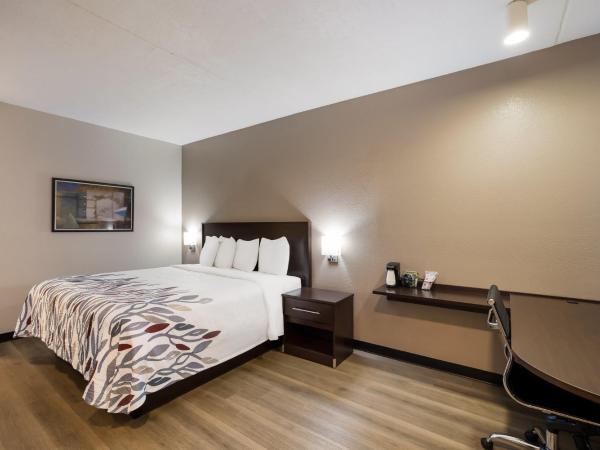 Red Roof Inn Tucson North - Marana : photo 4 de la chambre chambre lit king-size supérieure - non-fumeurs