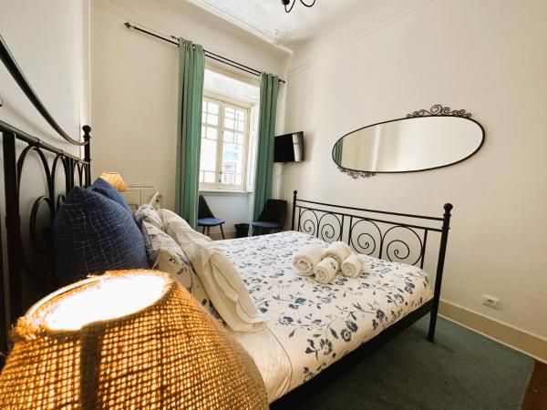 Estrela Charming Rooms by HOST-POINT : photo 3 de la chambre chambre double standard avec salle de bains commune