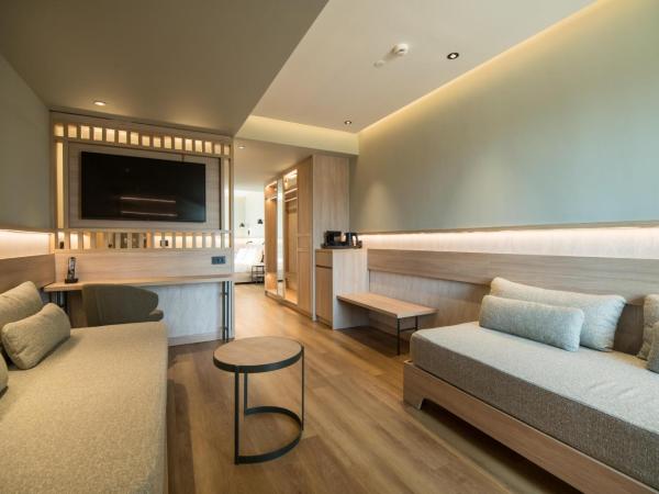 SENSEANA Sea Side Resort & Aquadventure : photo 9 de la chambre chambre familiale classique - vue sur jardin