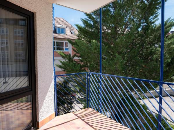 Hotel Astoria am Urachplatz : photo 3 de la chambre chambre double avec balcon