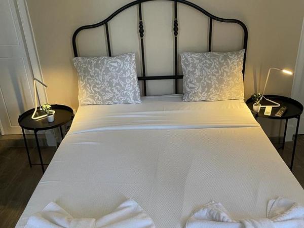 Suites DP Setúbal : photo 2 de la chambre chambre double