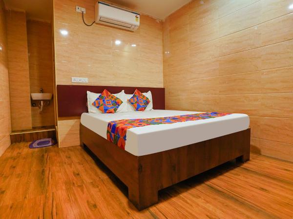 FabExpress Arunachala Guest House : photo 1 de la chambre chambre deluxe