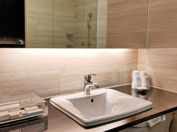 Pan Borneo Hotel Kota Kinabalu : photo 8 de la chambre hébergement de luxe - vue sur mer