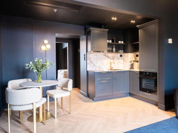 The Villa : photo 3 de la chambre suite