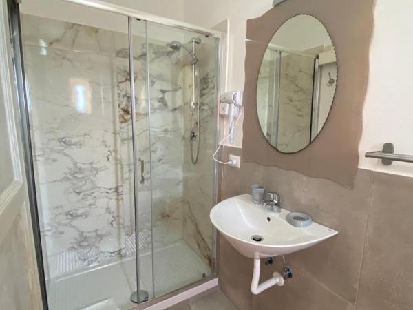 Campo di Marte : photo 2 de la chambre chambre double ou lits jumeaux avec salle de bains privative