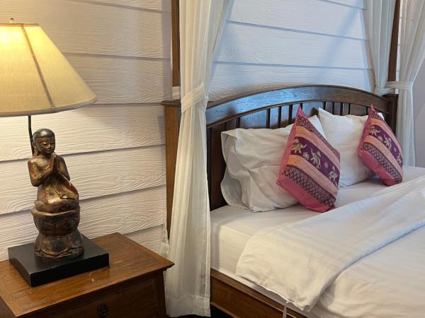 Pha Thai House : photo 2 de la chambre hébergement double spacieux