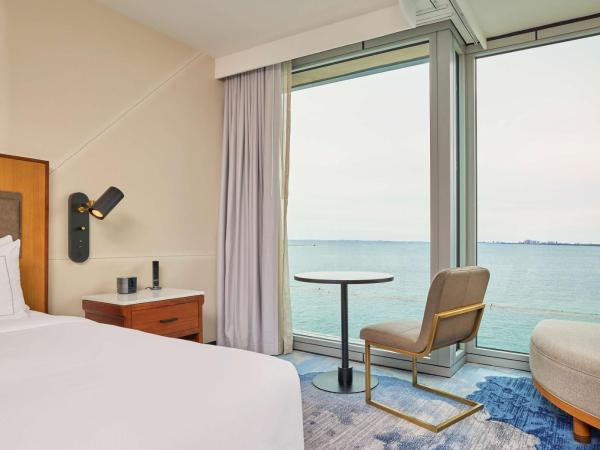Sable At Navy Pier Chicago, Curio Collection By Hilton : photo 2 de la chambre chambre lit king-size