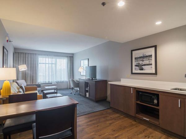 Hampton Inn Chicago North-Loyola Station, Il : photo 4 de la chambre suite lit king-size – non-fumeurs