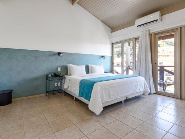 Hotel Ilha Branca Inn : photo 8 de la chambre chambre double avec balcon - vue sur mer