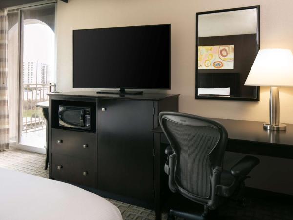 DoubleTree by Hilton Dallas Market Center : photo 4 de la chambre chambre double avec balcon - non-fumeurs