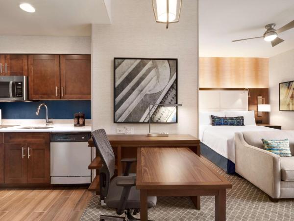 Homewood Suites By Hilton Arlington Rosslyn Key Bridge : photo 2 de la chambre suite studio lit king-size - non-fumeurs