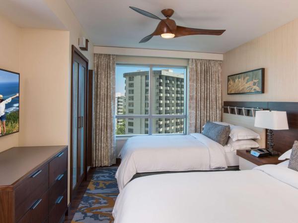 Hilton Grand Vacation Club The Grand Islander Waikiki Honolulu : photo 4 de la chambre suite 1 chambre avec 2 lits doubles - vue partielle sur océan
