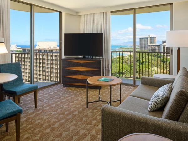 Embassy Suites by Hilton Waikiki Beach Walk : photo 4 de la chambre suite premium 1 chambre avec lit king-size - vue sur océan