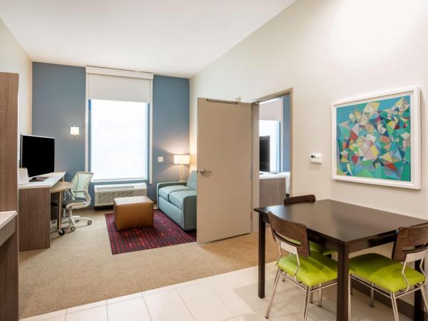 Home2 Suites by Hilton Houston Bush Intercontinental Airport Iah Beltway 8 : photo 3 de la chambre suite 1 chambre lit king-size - non-fumeurs