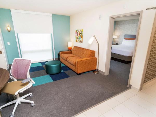 Home2 Suites by Hilton Las Vegas Stadium District : photo 1 de la chambre suite 1 chambre lit king-size - non-fumeurs