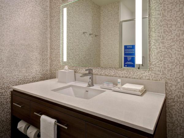 Home2 Suites by Hilton Las Vegas Convention Center - No Resort Fee : photo 4 de la chambre studio avec 2 lits queen-size - non-fumeurs