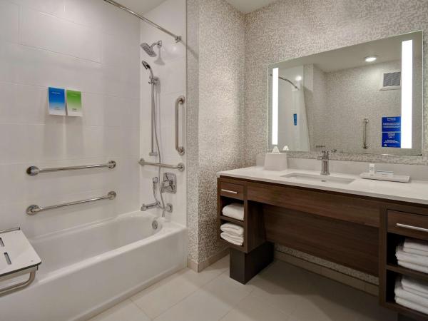 Home2 Suites by Hilton Las Vegas Convention Center - No Resort Fee : photo 6 de la chambre studio suite lit king-size - adapté aux personnes à mobilité réduite - non-fumeurs