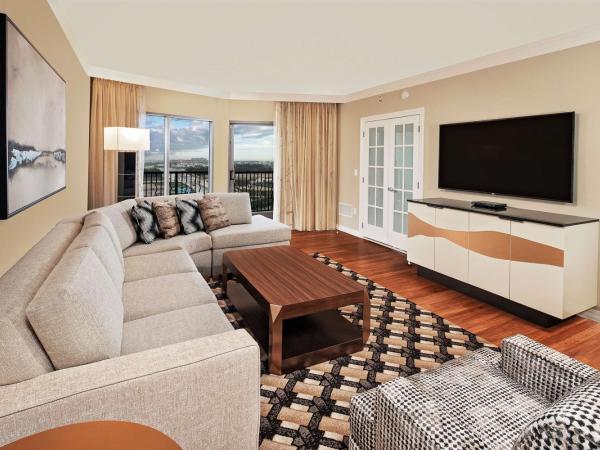 Parc Soleil by Hilton Grand Vacations : photo 1 de la chambre suite en appartement de grand standing avec balcon