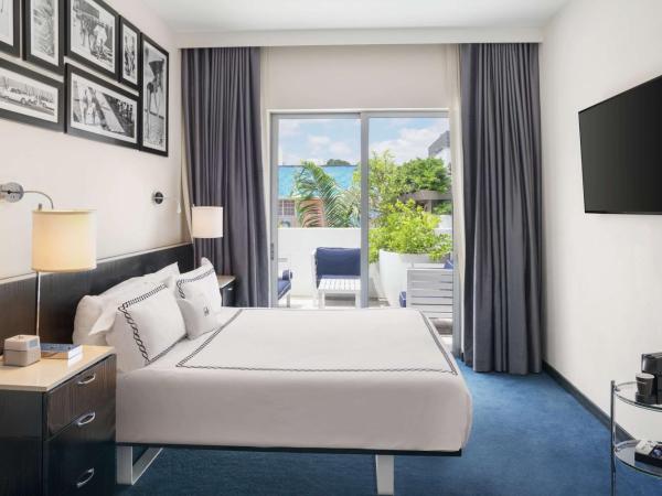 Gale South Beach, Curio Collection By Hilton : photo 3 de la chambre chambres lit king-size avec terrasse