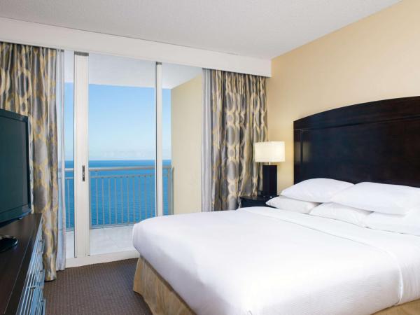 DoubleTree by Hilton Ocean Point Resort - North Miami Beach : photo 1 de la chambre suite 2 chambres - vue sur océan - non-fumeurs