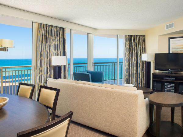 DoubleTree by Hilton Ocean Point Resort - North Miami Beach : photo 2 de la chambre suite 2 chambres - vue sur océan - non-fumeurs