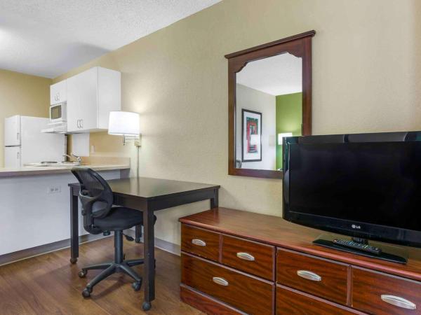 Extended Stay America Suites - Tucson - Grant Road : photo 4 de la chambre studio lit king-size - non-fumeurs